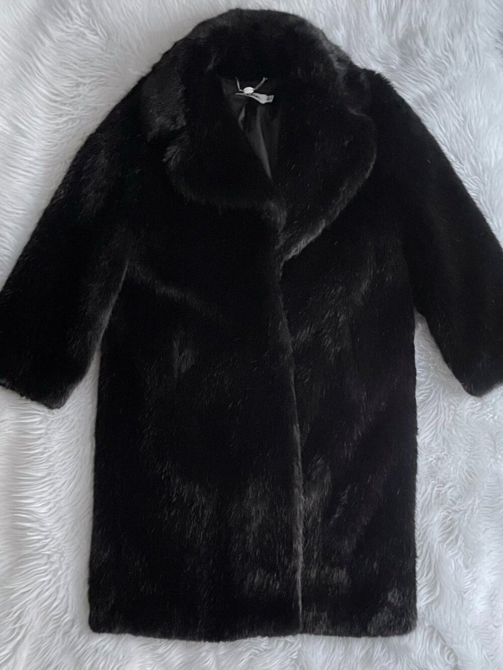 Jakke black faux fur oversized long mid length coat size small